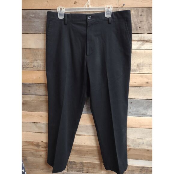 NWT Dockers Men's 36x32 Black Easy Khaki Classic Fit Pants Comfort Waistband - Picture 1 of 4